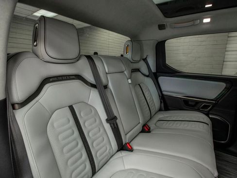 Used 2022 Rivian R1T Adventure image 26