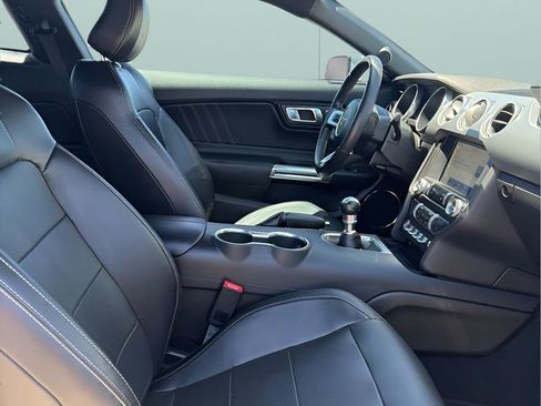 Used 2019 Ford Mustang GT Premium RWD image 13