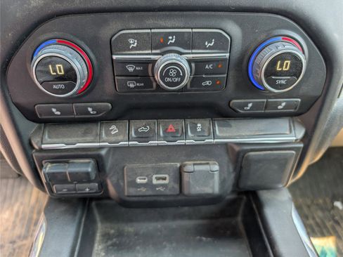 Used 2021 Chevrolet Silverado 1500 LT Trail Boss w/ Bed Protection Package AWD/4WD image 26