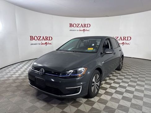 Used 2019 Volkswagen e-Golf SEL Premium image 4
