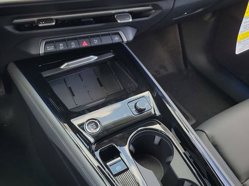 New 2026 Audi Q3 quattro 2.0T AWD/4WD image 14