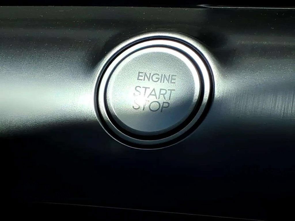 Used 2026 Hyundai Kona SE FWD image 19