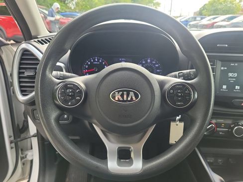 Used 2020 Kia Soul S FWD image 20