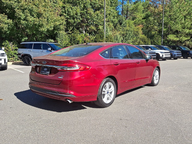 Used 2018 Ford Fusion SE w/ Fusion SE Technology Package FWD image 33