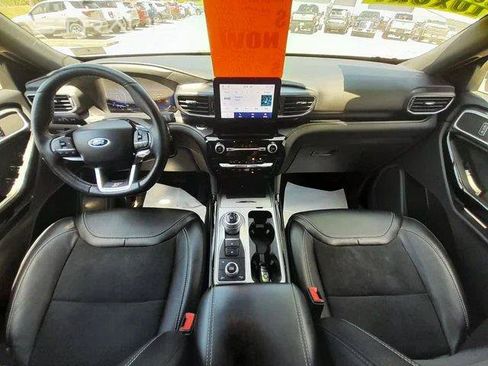 Used 2022 Ford Explorer ST w/ ST Street Pack AWD/4WD image 42