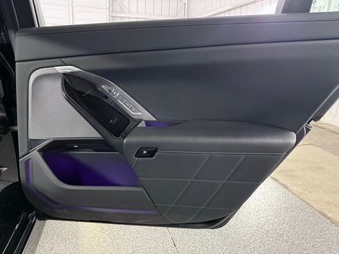 Used 2023 BMW 760i xDrive w/ Executive Package image 31