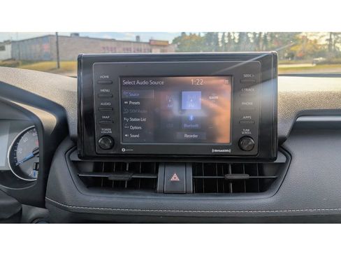 Used 2020 Toyota RAV4 XLE w/ Convenience Package image 25