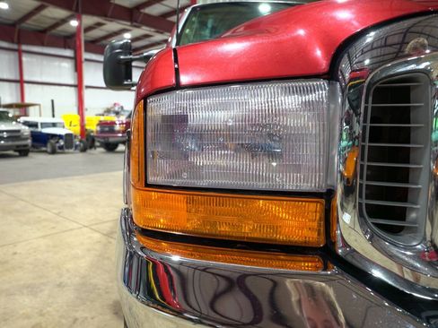 Used 2001 Ford Excursion Limited AWD/4WD image 33