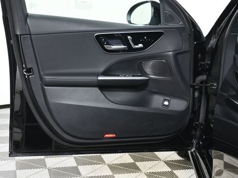 Certified 2025 Mercedes-Benz C 300 4MATIC Sedan image 28