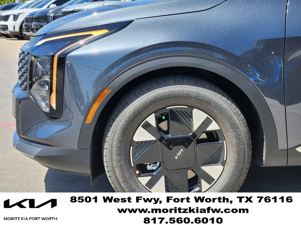 New 2027 Kia Sportage LX FWD image 6