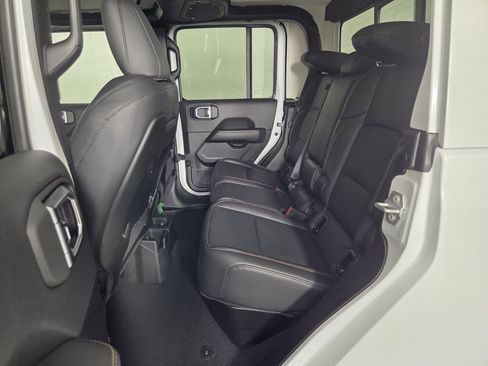 New 2026 Jeep Gladiator Sport image 17