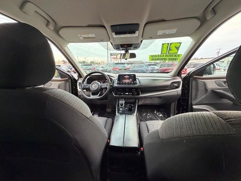 Used 2021 Nissan Rogue SV FWD image 15