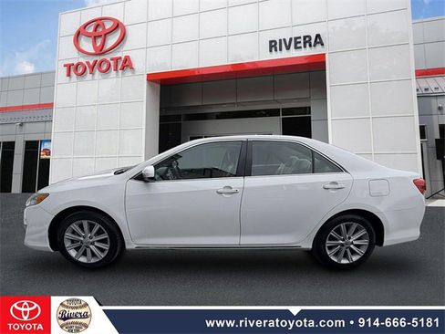 Used 2012 Toyota Camry XLE image 8