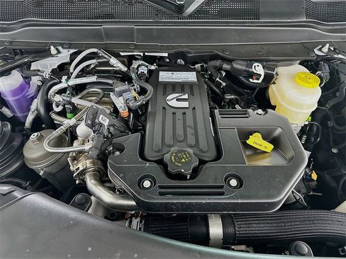 New 2026 RAM 3500 Tradesman w/ Chrome Appearance Group image 17