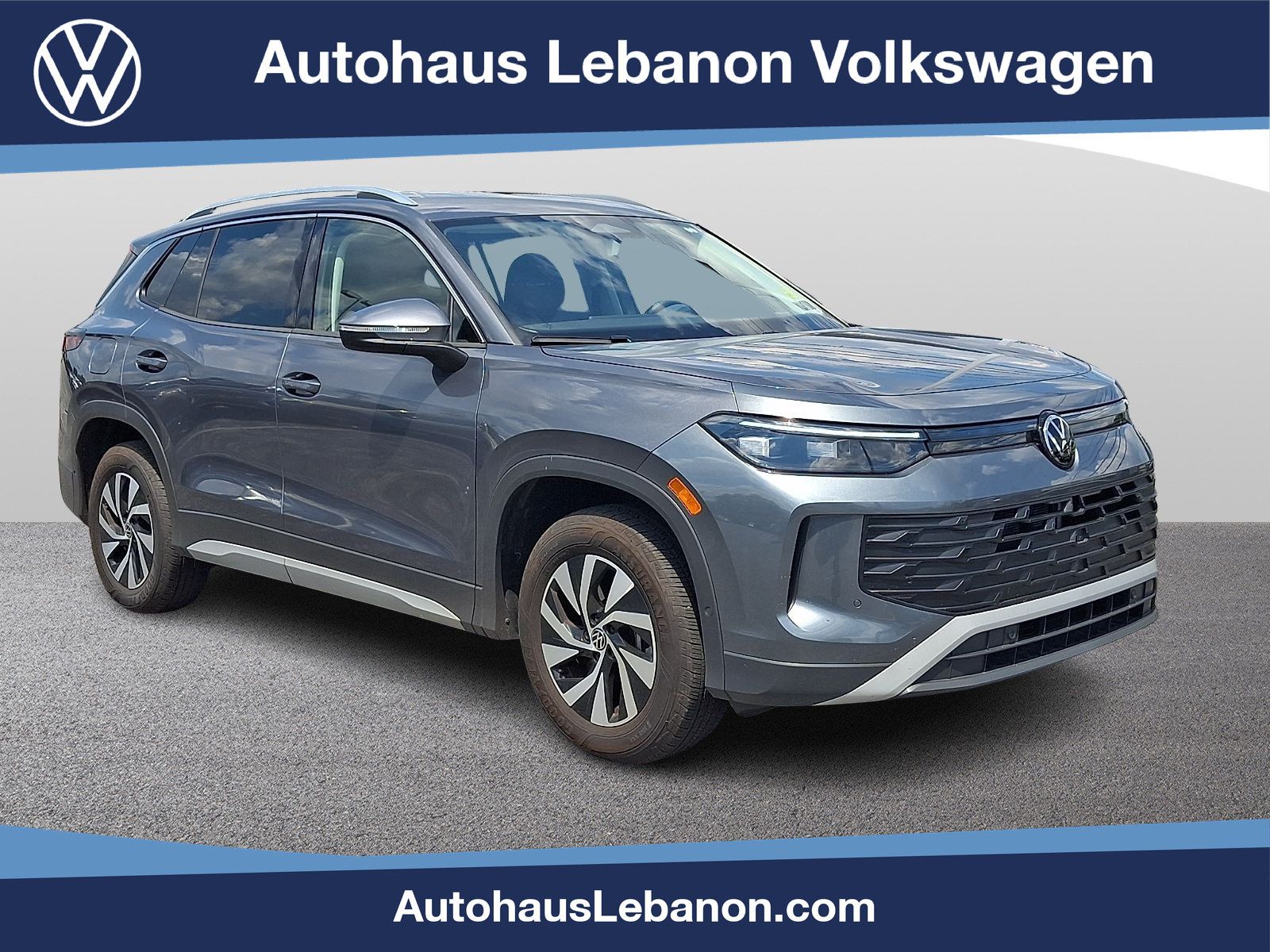 Used 2025 Volkswagen Tiguan S AWD/4WD image 1