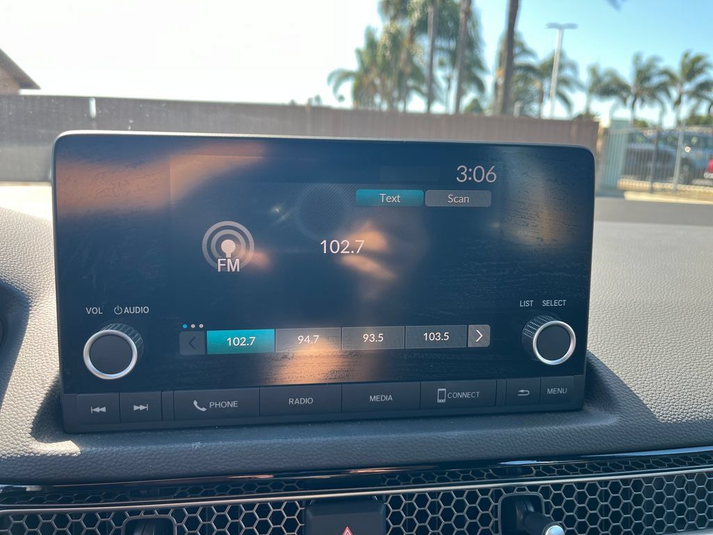 Used 2023 Honda Civic Sport image 25