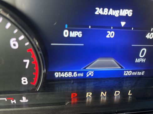 Used 2021 Ford Explorer XLT w/ Equipment Group 202A RWD image 33