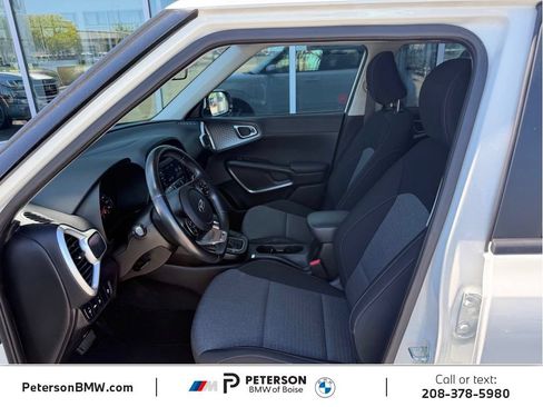 Used 2020 Kia Soul GT-Line FWD image 12