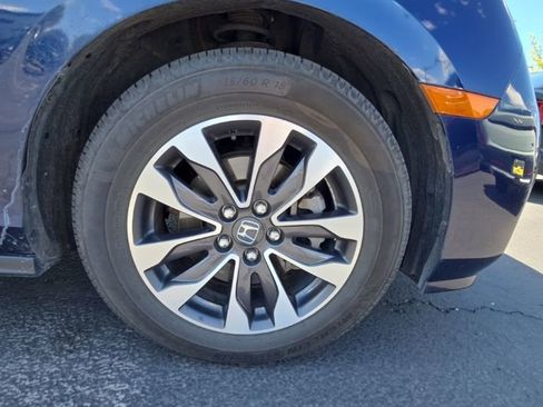 Used 2022 Honda Odyssey EX-L image 6