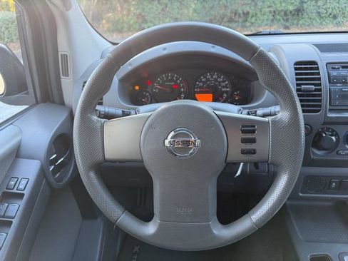 Used 2012 Nissan Xterra X image 29