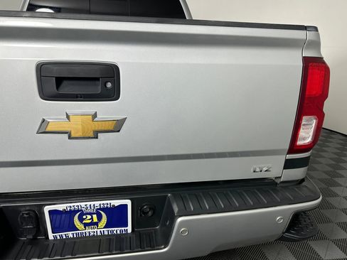 Used 2016 Chevrolet Silverado 1500 LTZ Z71 w/ LTZ Plus Package image 16