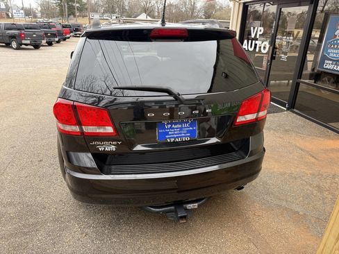 Used 2013 Dodge Journey SE image 5
