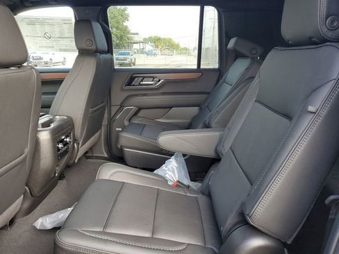 New 2026 GMC Yukon XL Denali w/ Sun & Power Step Package image 11
