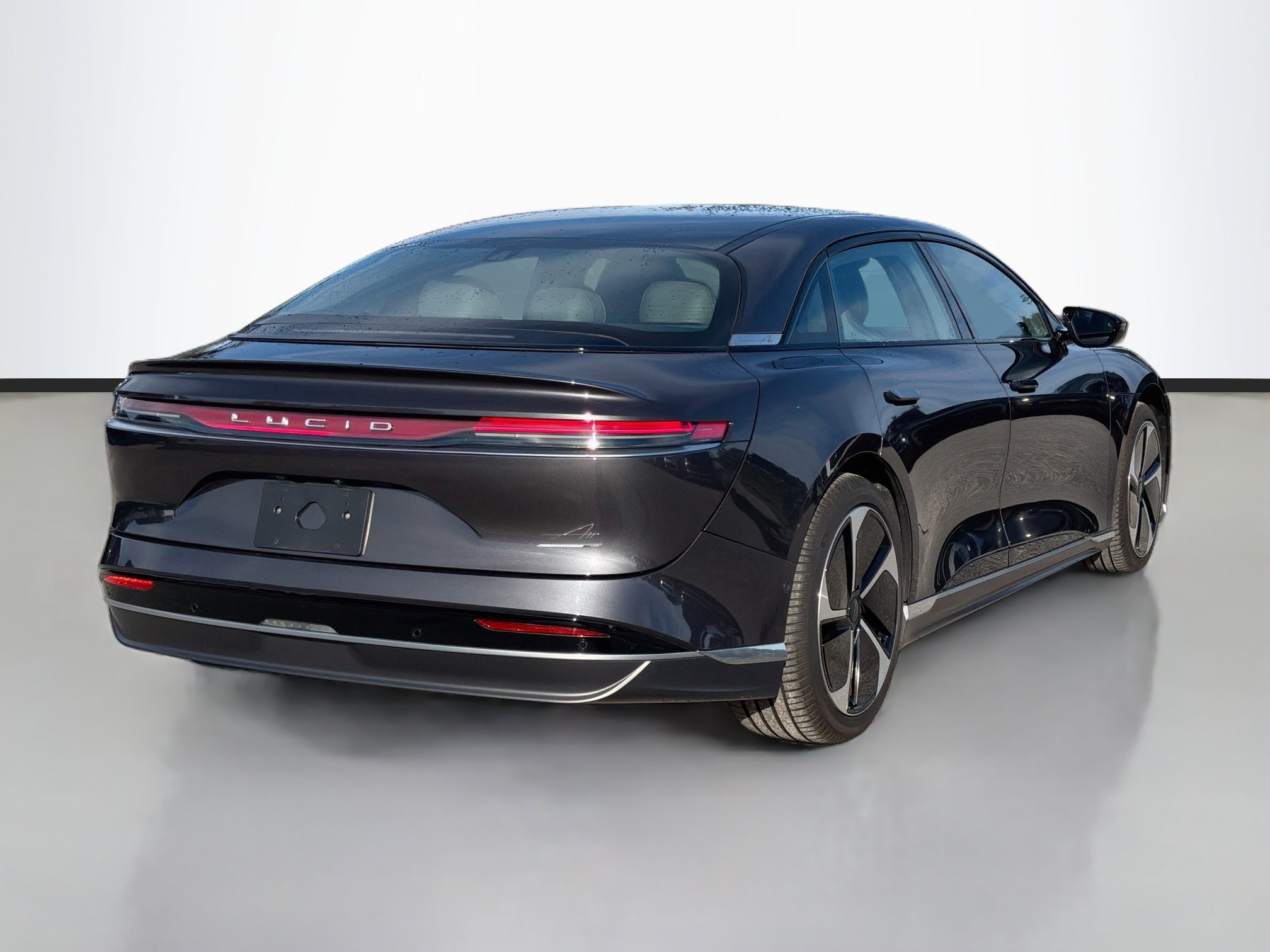 Used 2024 Lucid Air Touring AWD/4WD image 5