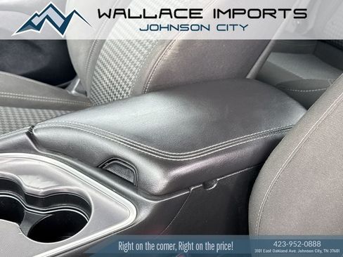 Used 2020 Dodge Challenger SXT w/ Blacktop Package RWD image 20