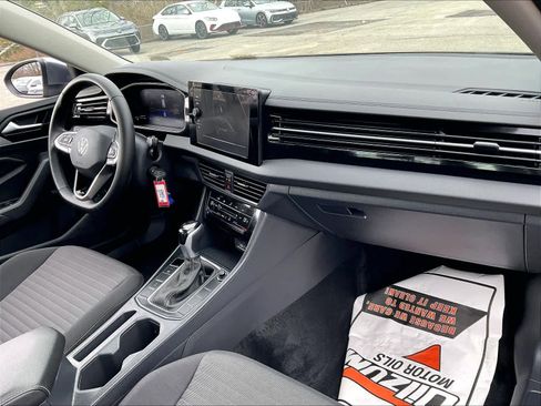 Used 2025 Volkswagen Jetta S image 14