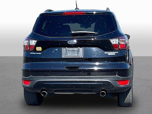 Used 2017 Ford Escape Titanium image 4