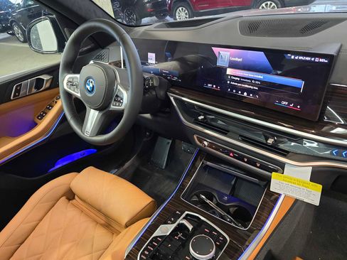 New 2026 BMW X5 xDrive50e w/ M Sport Package image 30