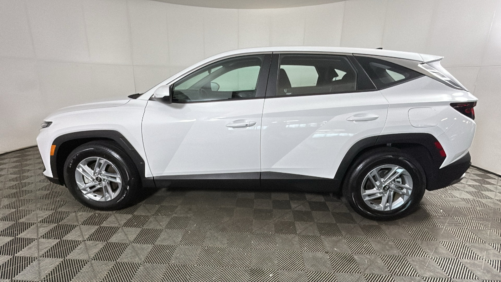 Used 2026 Hyundai Tucson SE FWD image 7