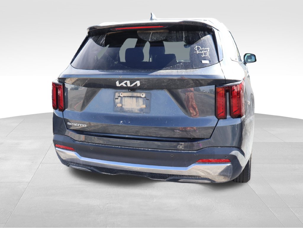 Used 2024 Kia Sorento S w/ Panoramic Sunroof Package FWD image 17