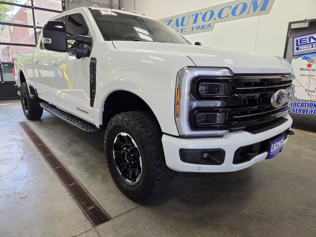Used 2025 Ford F250 Platinum w/ Tremor Off-Road Package AWD/4WD image 2