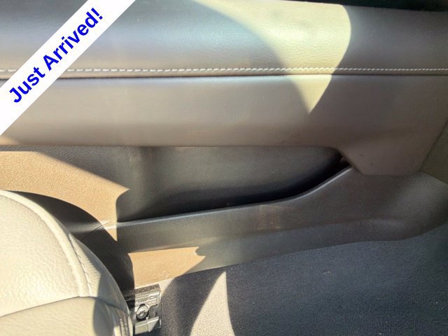 Used 2025 Chevrolet Suburban LT RWD image 26