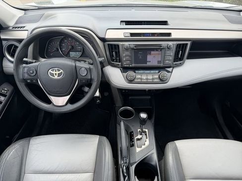 Used 2014 Toyota RAV4 XLE image 9