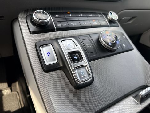 Used 2021 Hyundai Palisade SE AWD/4WD image 19