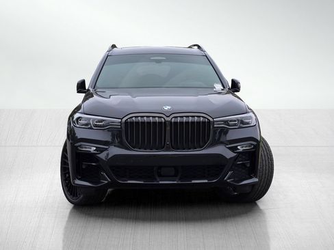 Used 2022 BMW X7 xDrive40i w/ M Sport Package AWD/4WD image 2