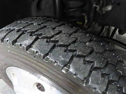 Used 2024 Ford F450 Lariat w/ Chrome Package image 7