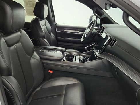 Used 2022 Jeep Wagoneer Series II image 22