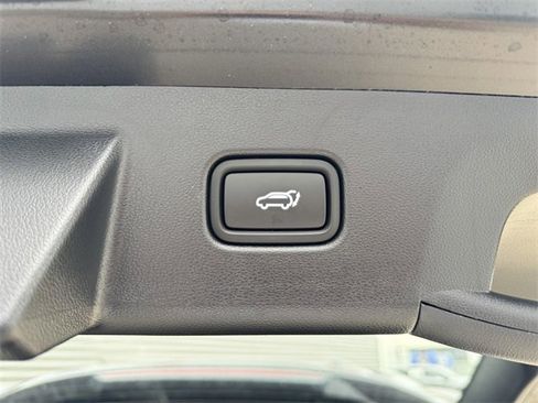 Used 2024 Hyundai Tucson Limited image 9