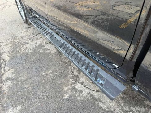 Used 2023 Chevrolet Silverado 1500 LT image 23