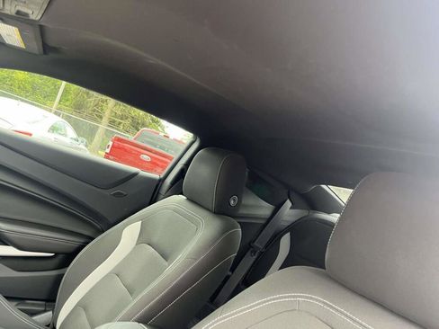 Used 2023 Chevrolet Camaro LT RWD image 5