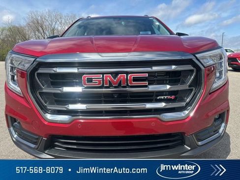 Used 2024 GMC Terrain AT4 w/ Infotainment Package II AWD/4WD image 5