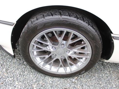 Used 1989 Chevrolet Corvette Convertible RWD image 31