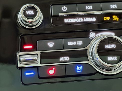 Used 2022 Lincoln Navigator Reserve image 22