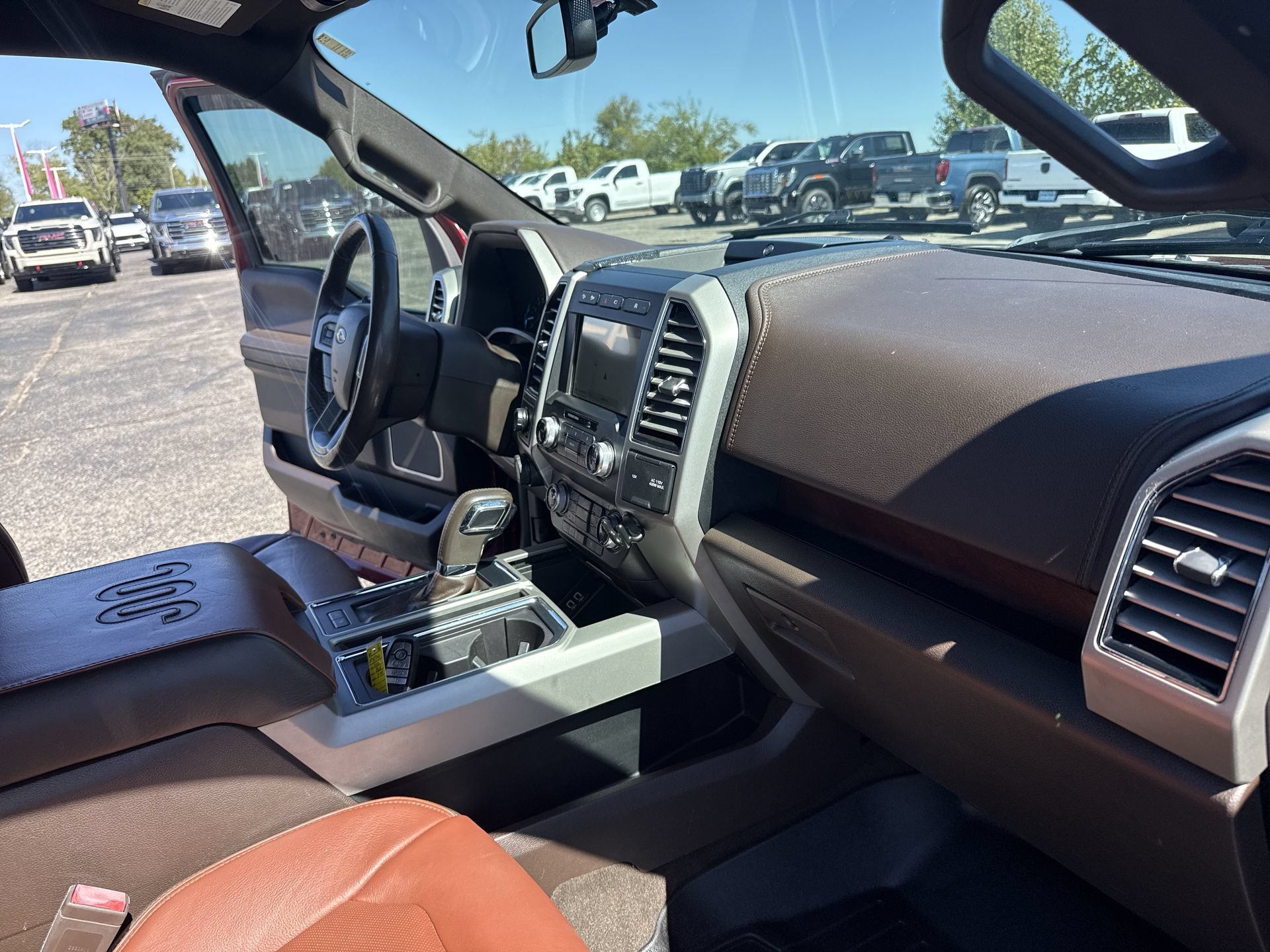Used 2019 Ford F150 King Ranch w/ Equipment Group 601A Luxury AWD/4WD image 36