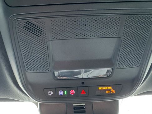 Used 2025 Chevrolet Traverse Z71 w/ Driver Confidence Package image 28