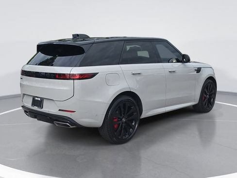 Used 2025 Land Rover Range Rover Sport Dynamic SE AWD/4WD image 3
